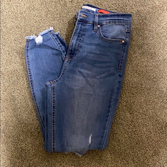 Jeans - Picture 2 of 5